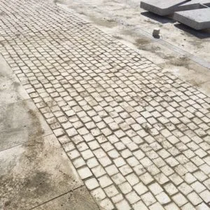Дорожка из брусчатки
